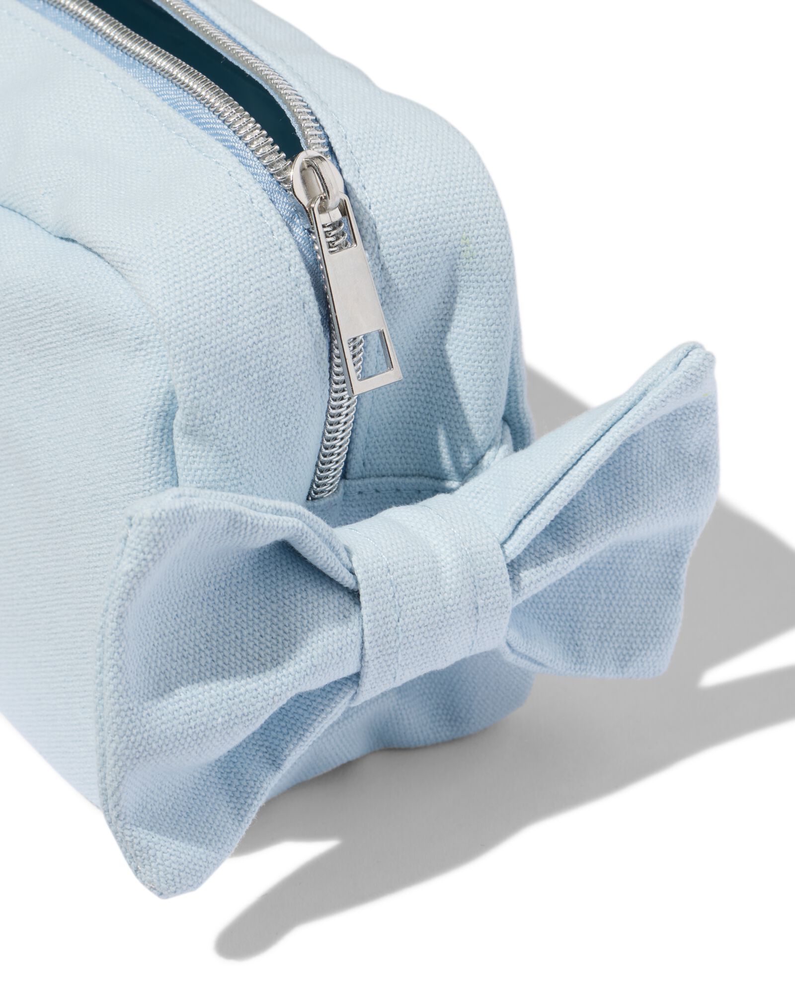 HEMA HEMA Etui 19x8x11cm Puffy Strik (lichtblauw) 1 HEMA HEMA Etui 19x8x11cm Puffy Strik (lichtblauw)