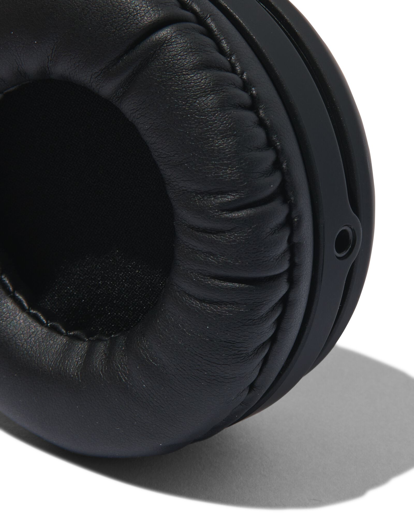 HEMA HEMA Koptelefoon Ultra Comfort Zwart 1 HEMA HEMA Koptelefoon Ultra Comfort Zwart